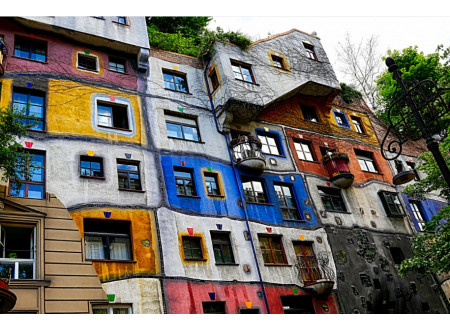 자신이 가진 전문 기술이나 지식을 이웃을 돕는 일에 활용해보자.&nbsp;